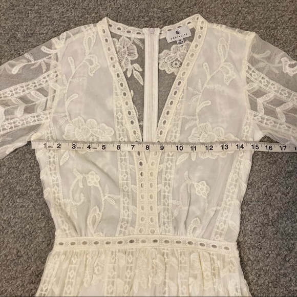 Socialite Lace Overlay Romper - Picture 6 of 9